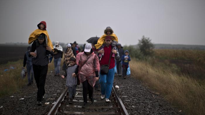 HungaryMigrantsJPEG-09c0b_1441907115-ku3F-U10601204826452Mb-700x394@LaStampa.it_