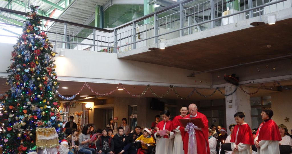 23 Christmas party (1)