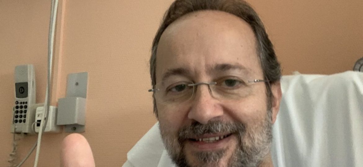 José-carlos-Bermejo-religioso-camilo-en-el-hospital-la-paz-e1587115429288-1200x1600