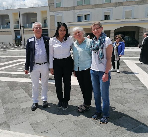Piccolo gruppo dei componenti della commissione centrale
